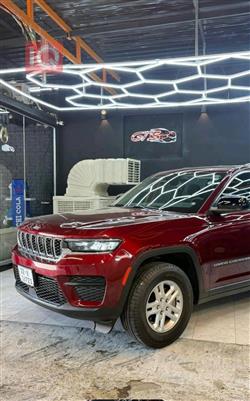 جیپ گراند شیرۆکی